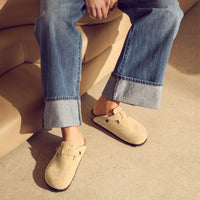BOSTON CLOG - LATTE - SUEDE