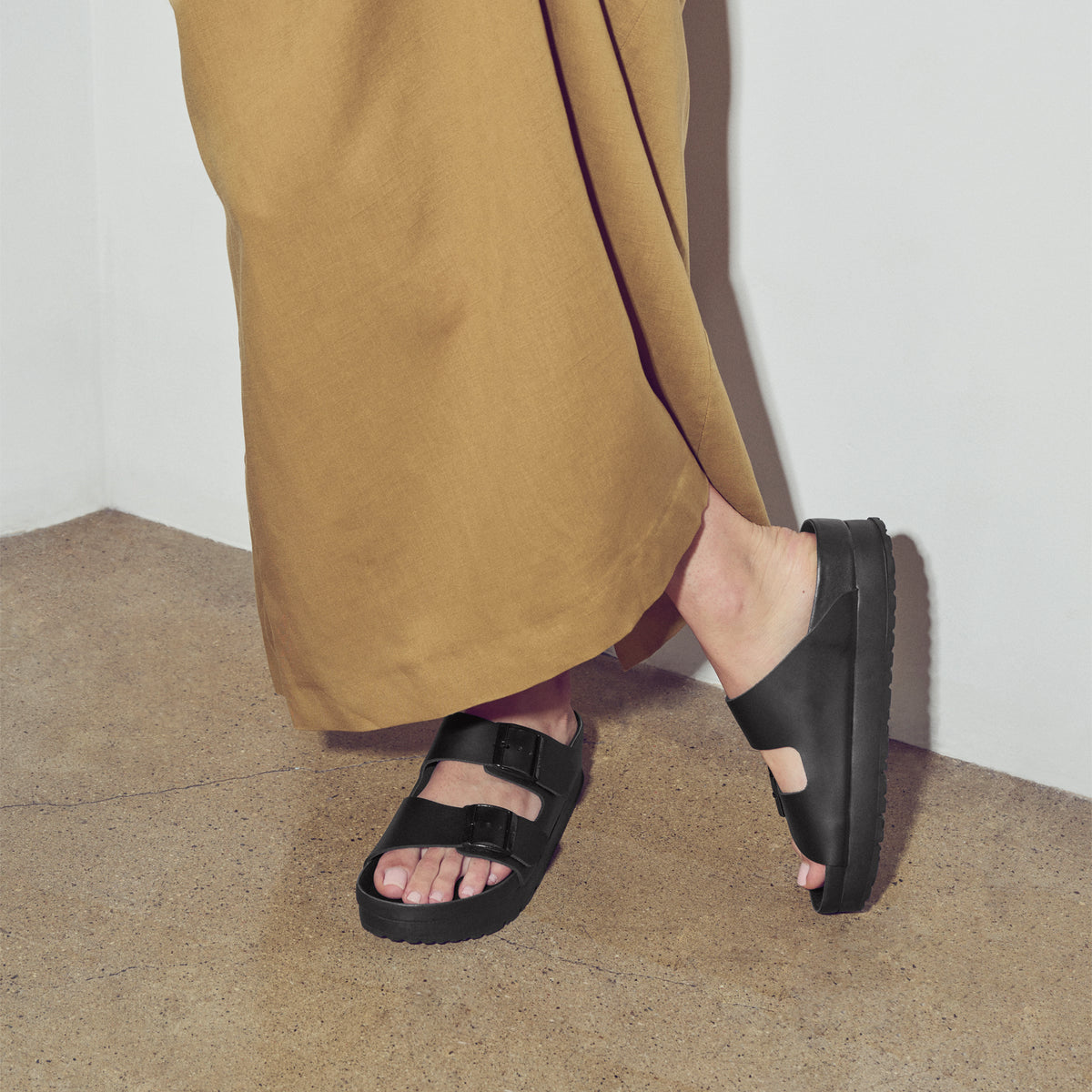 ARIZONA EXQ PLATFORM - BLACK - LEATHER