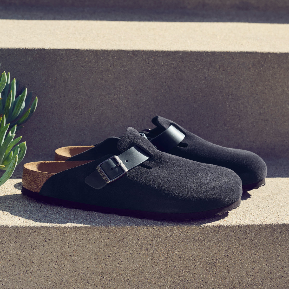 BOSTON CLOG - MIDNIGHT - LEATHER