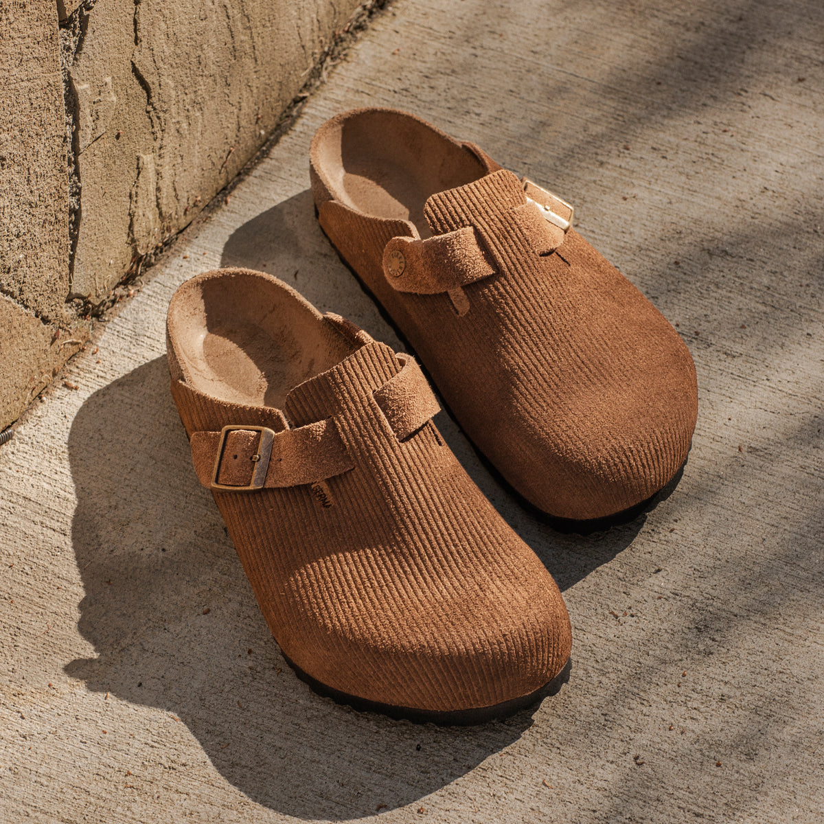 BOSTON CLOG - DARK TEA - SUEDE