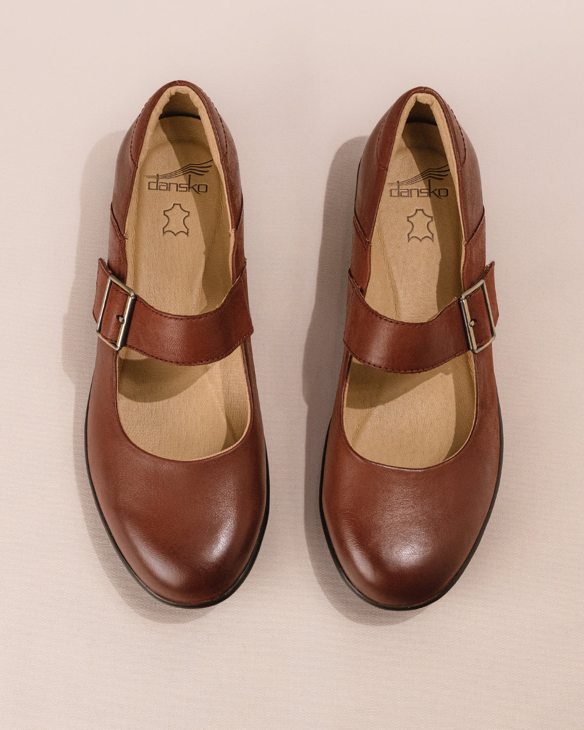 Dansko Collette Mary Jane – Women's Russett Burnished Nubuck Leather Arch Support Shoe