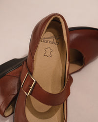 Dansko Collette Mary Jane – Women's Russett Burnished Nubuck Leather Arch Support Shoe