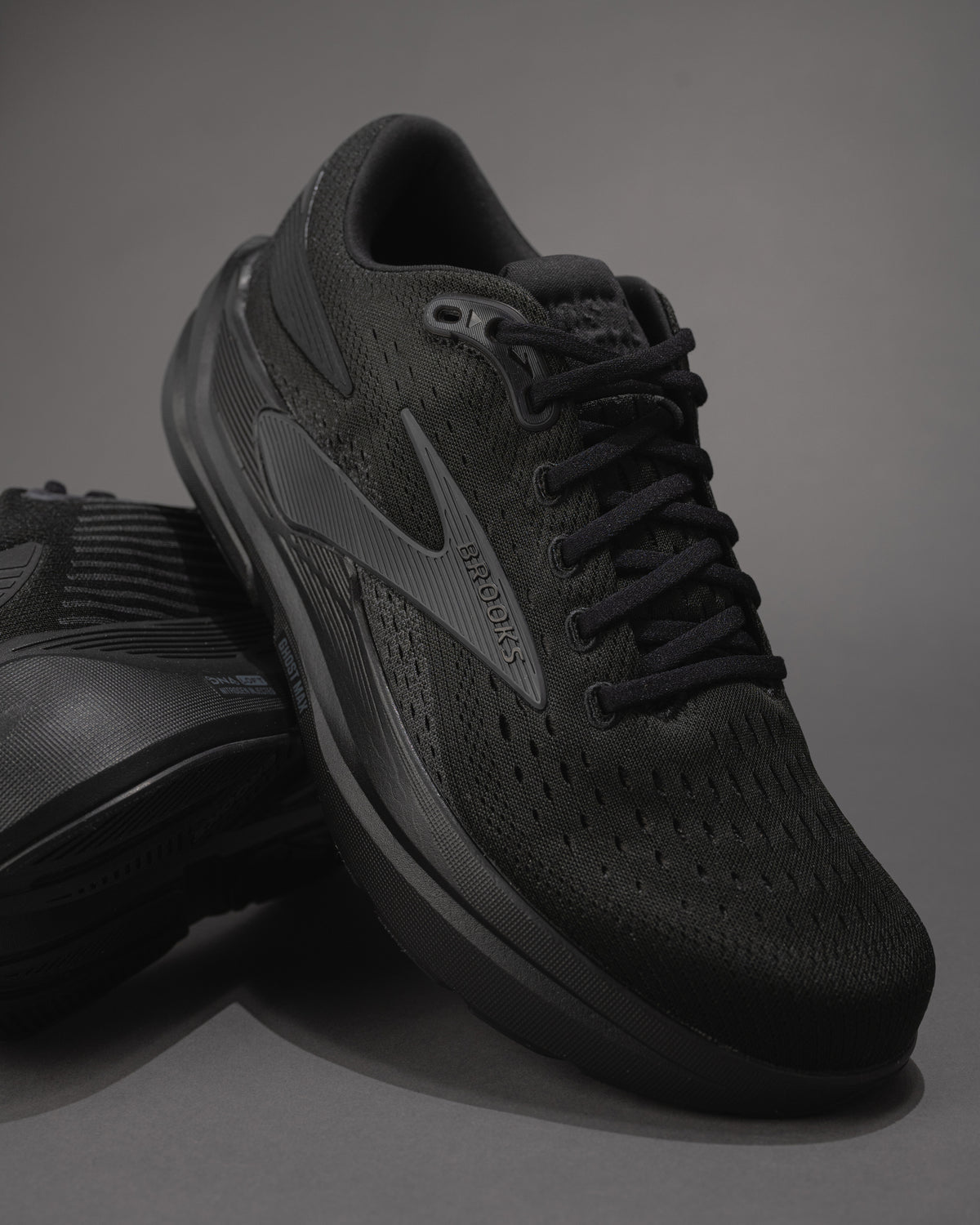 Men’s Brooks Ghost Max 3 – All Black Neutral Road Running Shoe with Max Cushion