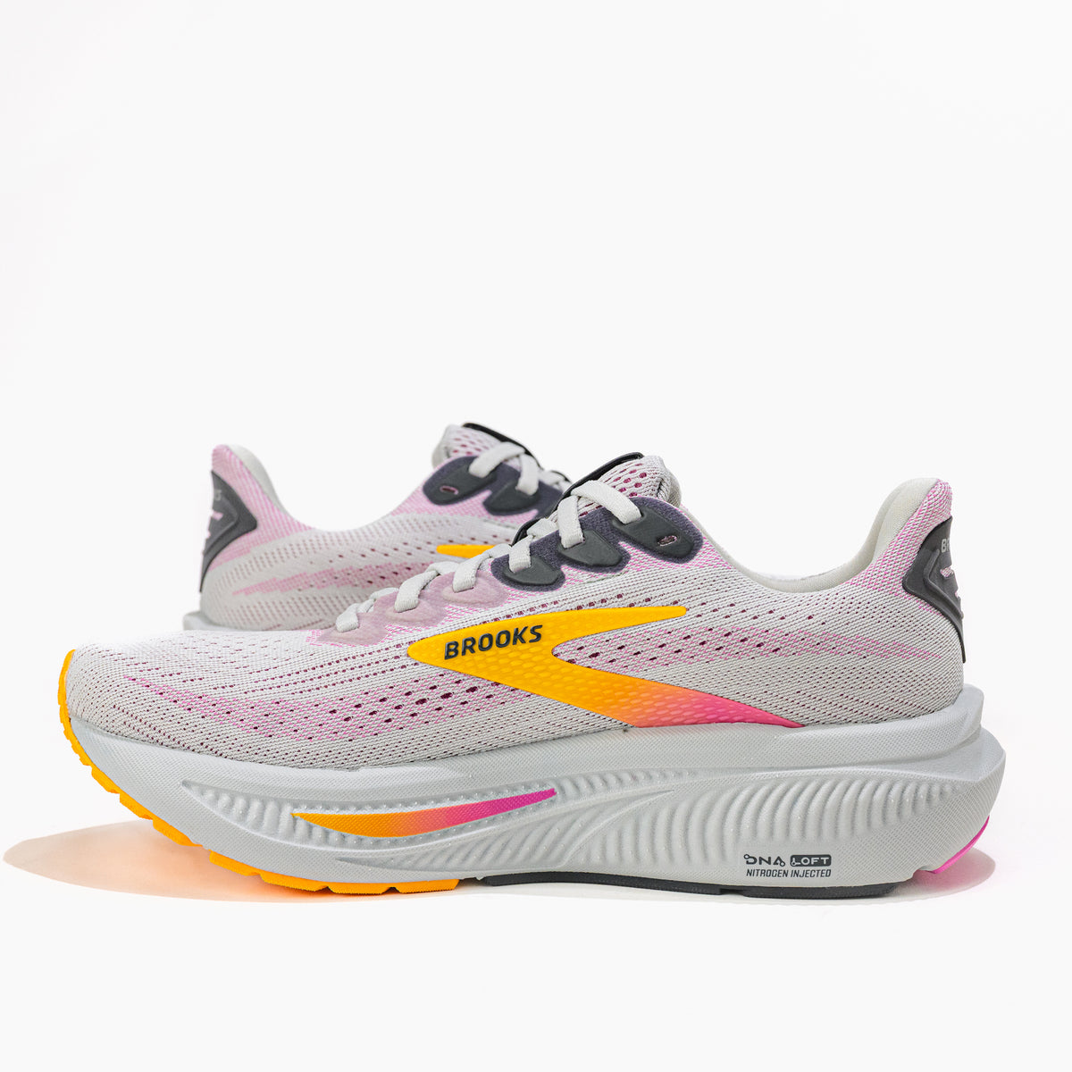 Women’s Brooks Ghost 17 Road‑Running Shoe in Oyster/Apricot/Pink
