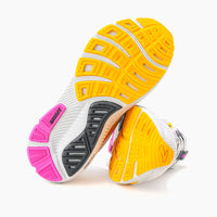 Women’s Brooks Ghost 17 Road‑Running Shoe in Oyster/Apricot/Pink