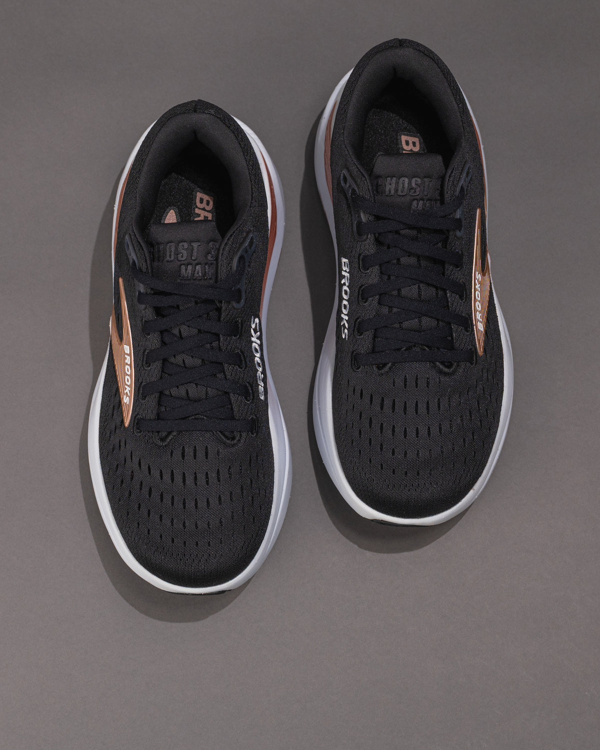 Women’s Brooks Ghost Max 3 – Max Cushion Neutral Trainer in Black/Rose Gold