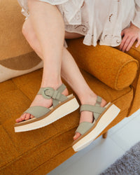 CREPE - SAGE - LEATHER