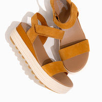 Women's SOREL Cameron Flatform Wedge Sandal in Canyon Gold/Gum16