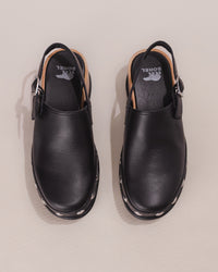 SOREL Roam'N Clog – Women's Leather Platform Clog in Black