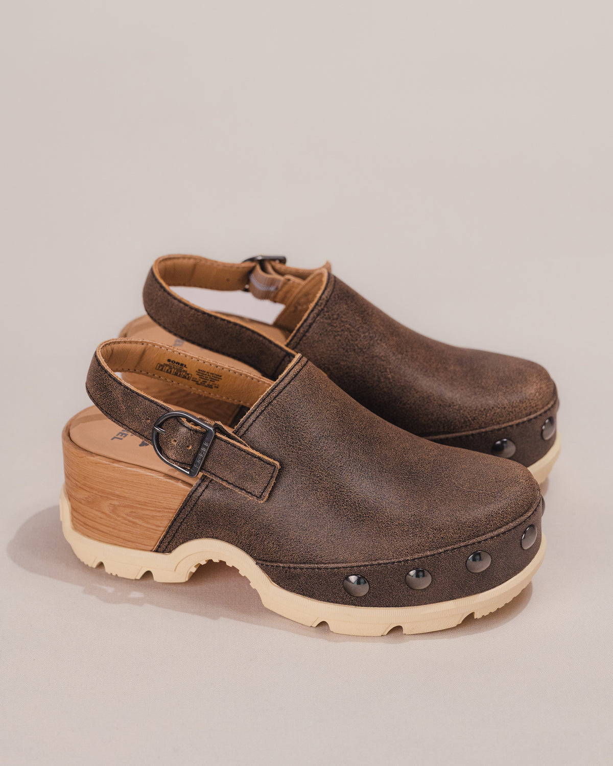 SOREL Roam'N Clog – Women's Leather Platform Clog in Canoe/Bleached Ceramic