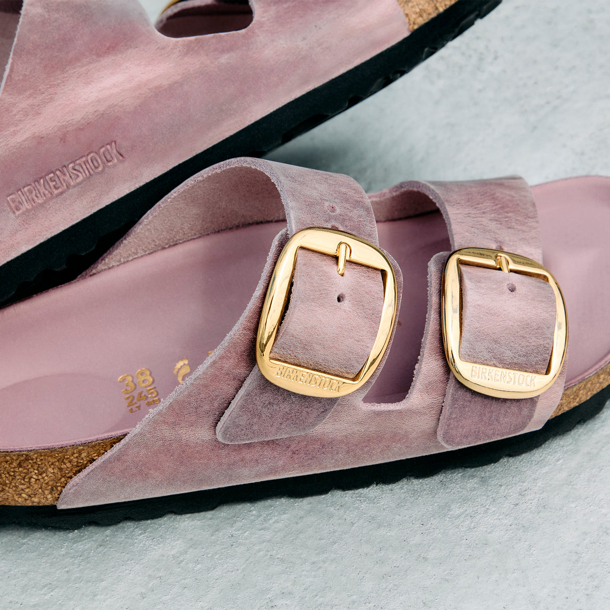 Women's Birkenstock Arizona Big Buckle Sandal in Lavender Oiled Leather