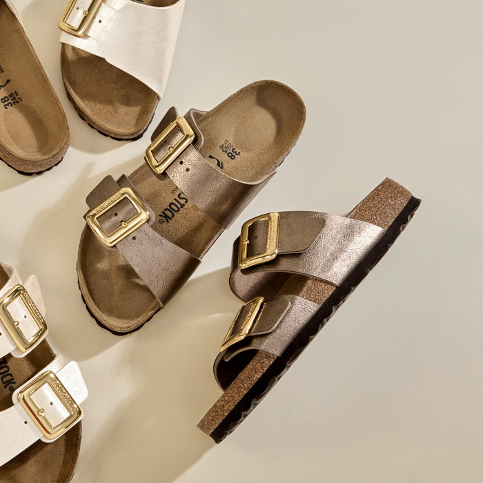 Birkenstock Sydney Luxe Buckle Sandal in Graceful Taupe