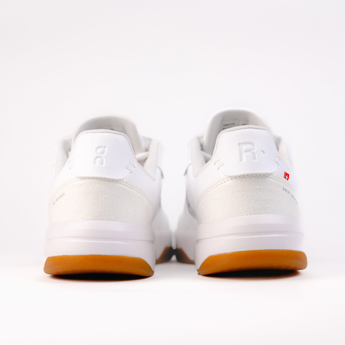 Men's On Running THE ROGER Clubhouse in White/Ivory