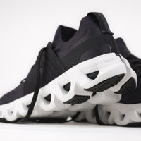 Women's On Running Cloudswift 4 Road Running Shoe in Black/White