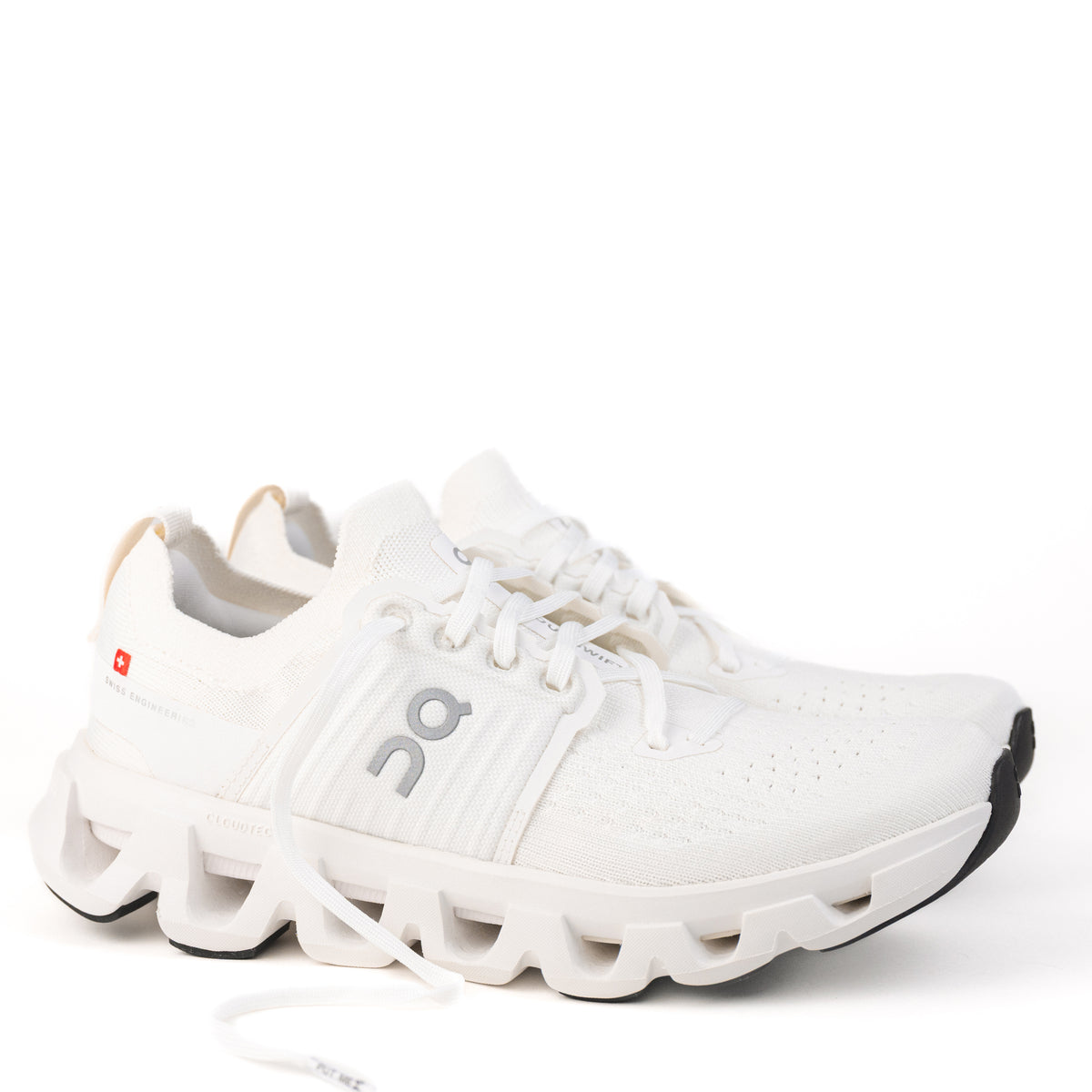 Women's On Running Cloudswift 4 Road Running Shoe in All White