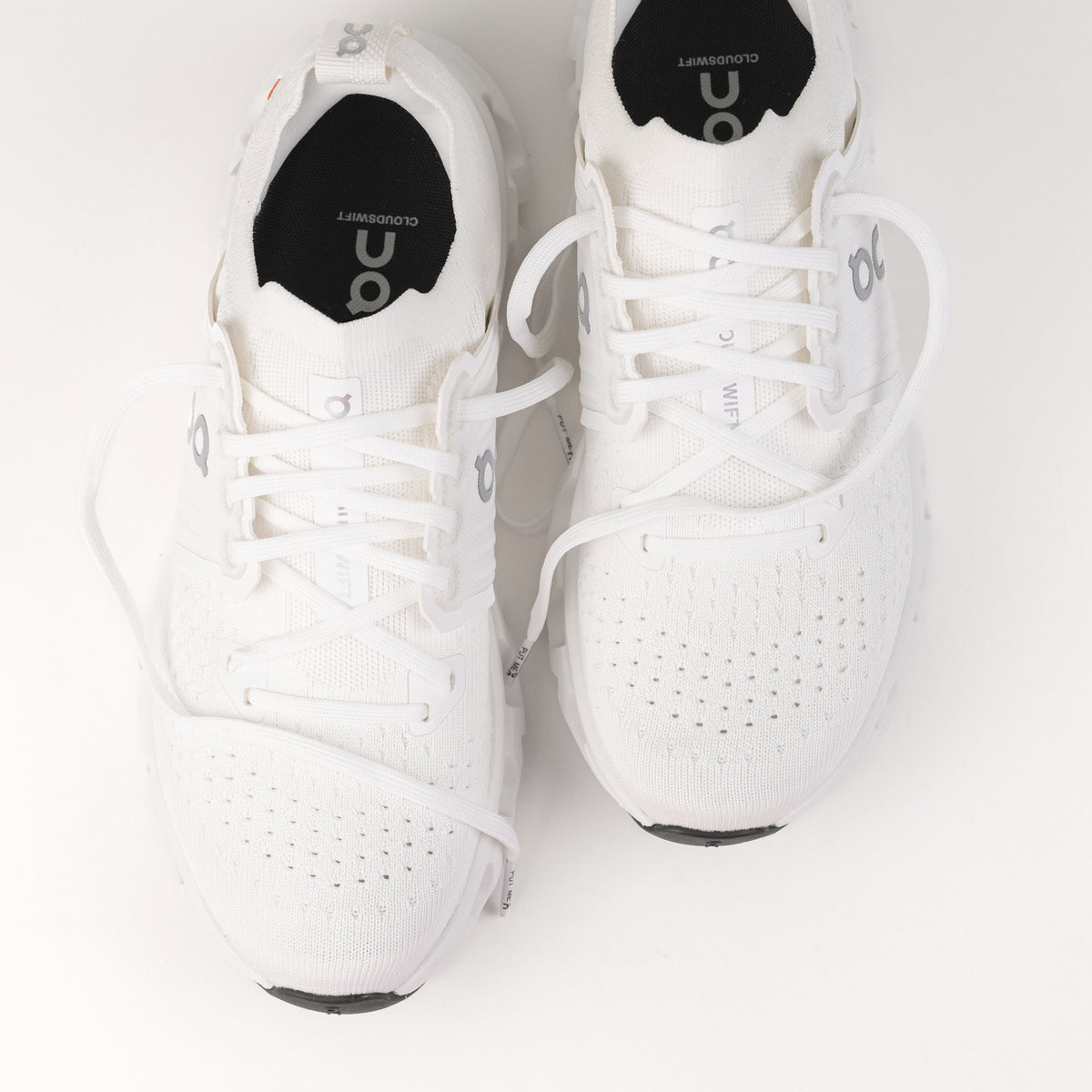 Women's On Running Cloudswift 4 Road Running Shoe in All White