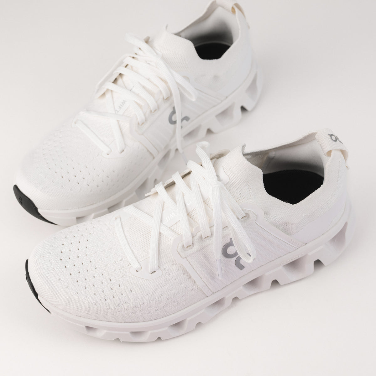 Women's On Running Cloudswift 4 Road Running Shoe in All White