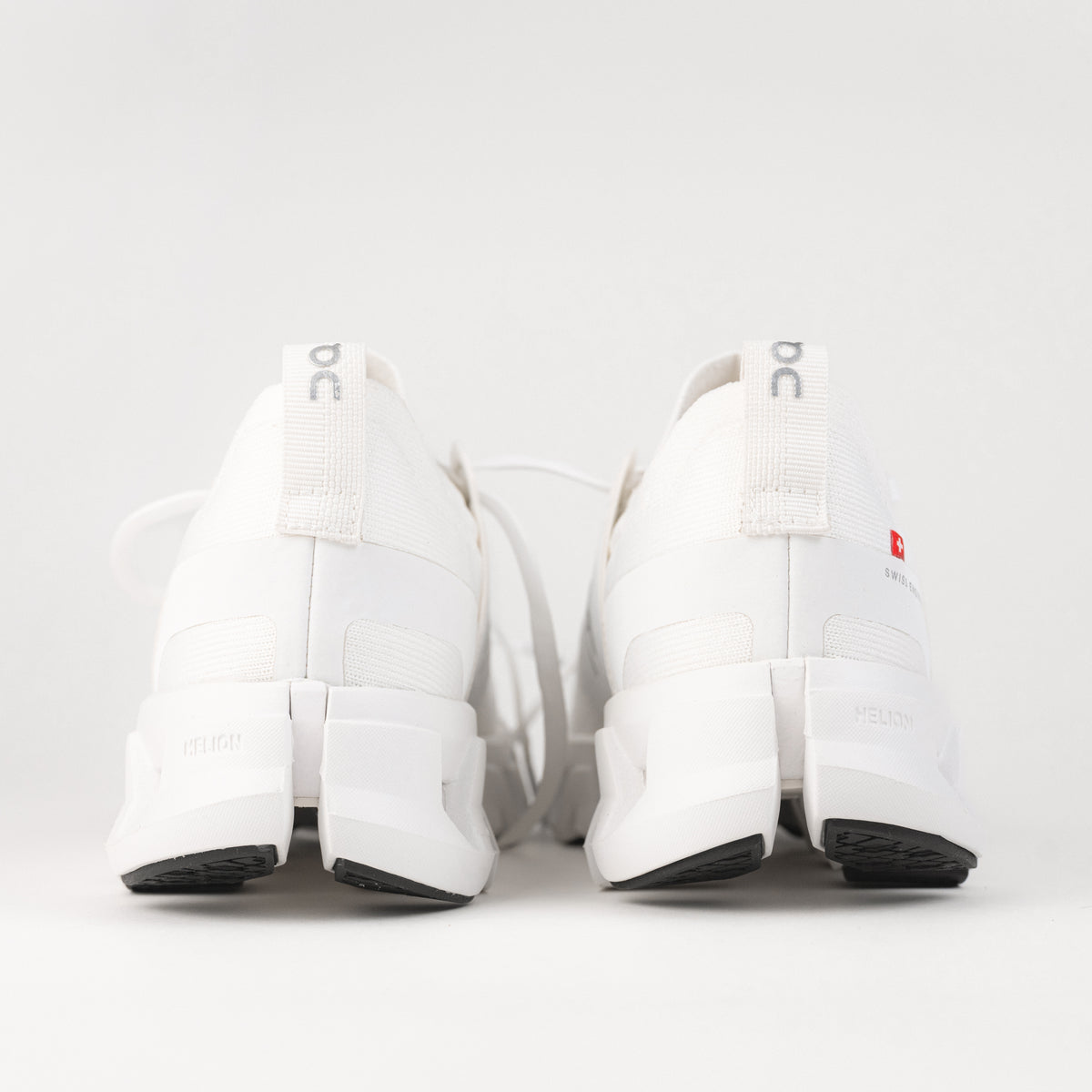 Women's On Running Cloudswift 4 Road Running Shoe in All White