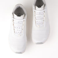 Women's On Running Cloudmonster Void in White