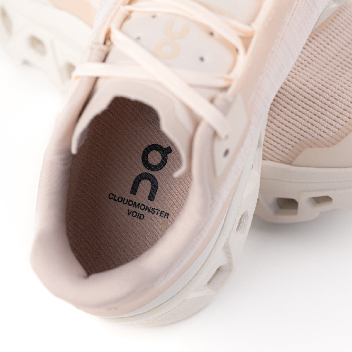 Women's On Running Cloudmonster Void in Dew/Ivory
