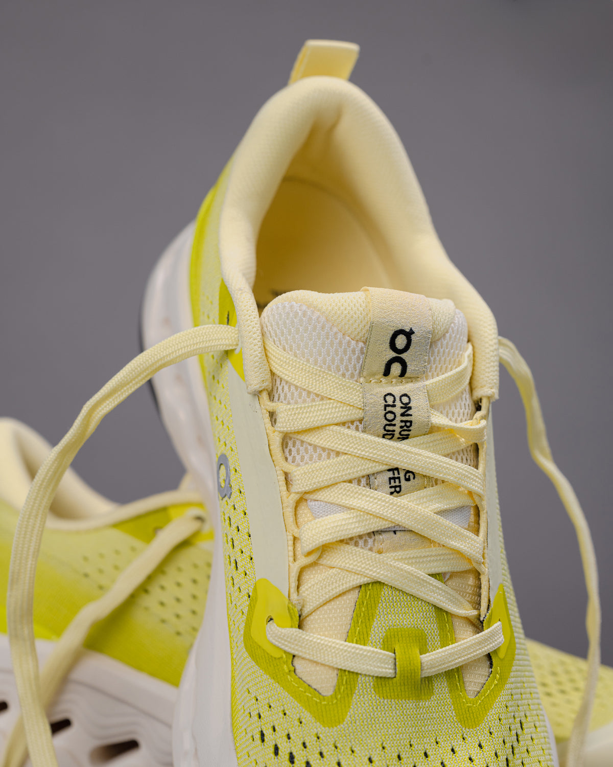 Women's On Cloudsurfer Trail 2 Hiking Shoe – Plush Trail Running Comfort in Ivory/Lime