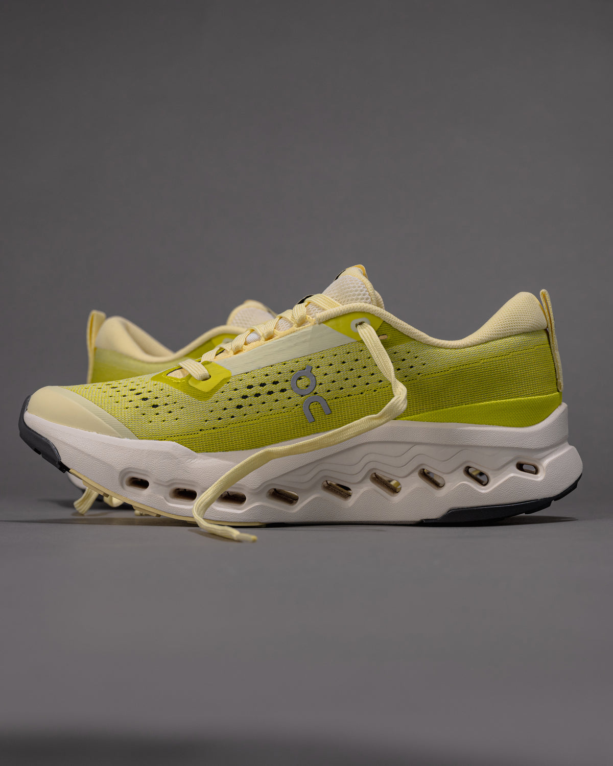 Women's On Cloudsurfer Trail 2 Hiking Shoe – Plush Trail Running Comfort in Ivory/Lime