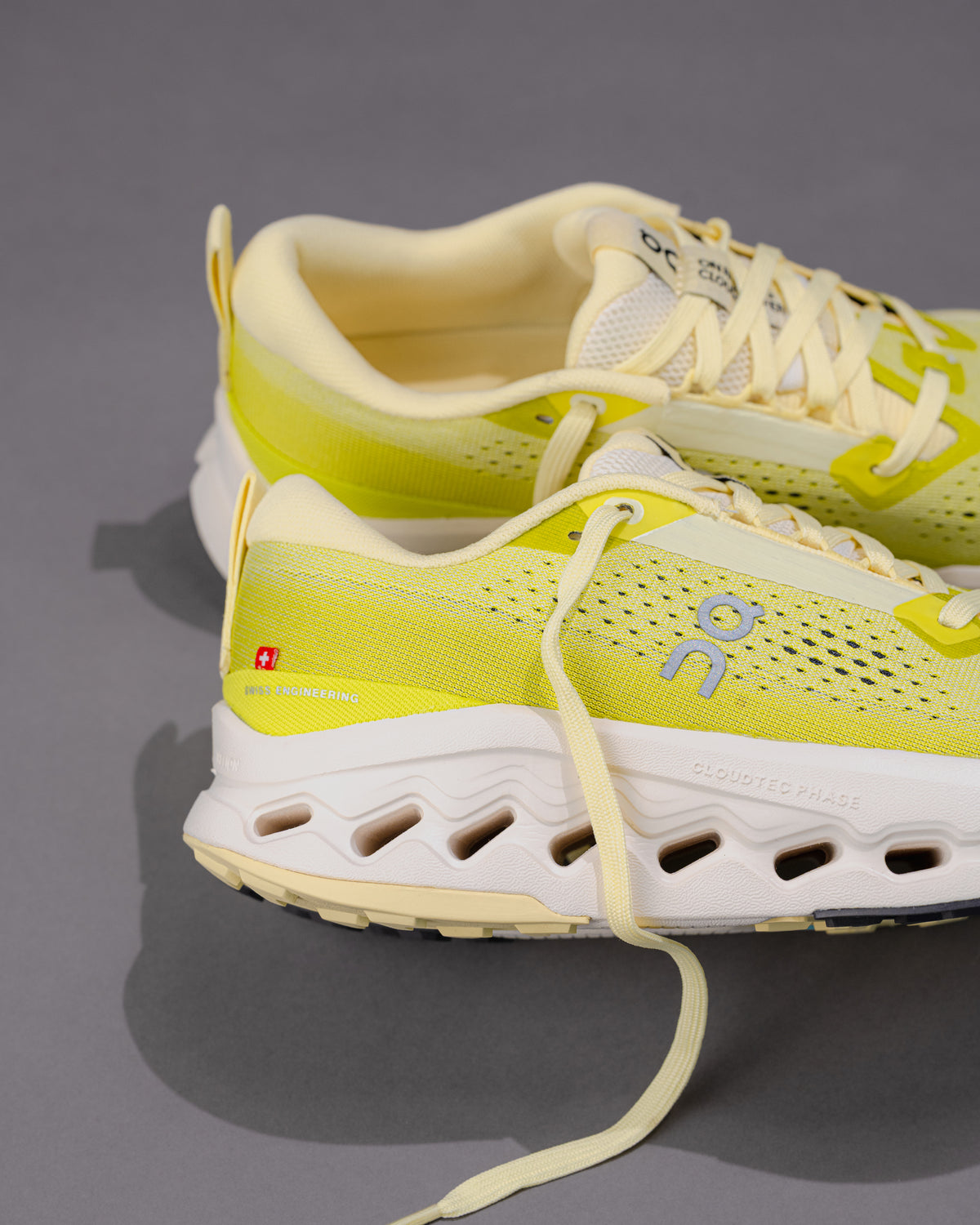 Women's On Cloudsurfer Trail 2 Hiking Shoe – Plush Trail Running Comfort in Ivory/Lime