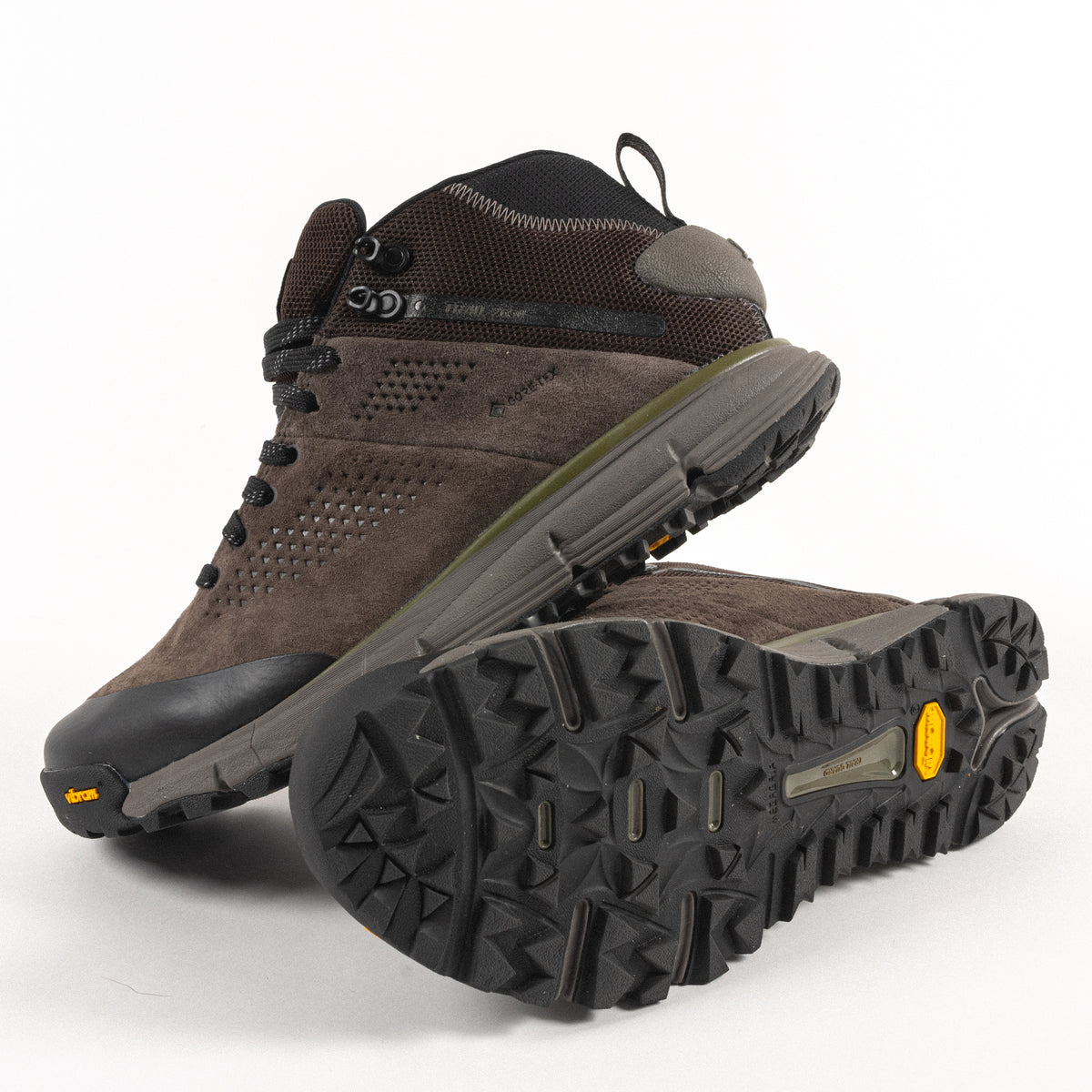 Sole and heel detail on the Men's Danner Trail 2650 GTX Waterproof Hiking Boot in Brown Suede Leather