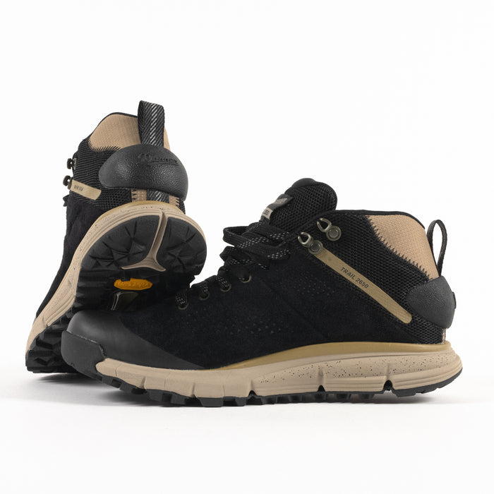 Heel detail view of the Women's Danner Trail 2650 Mid GTX Hiking and Trail Waterproof Boot in Black Nubuck Leather