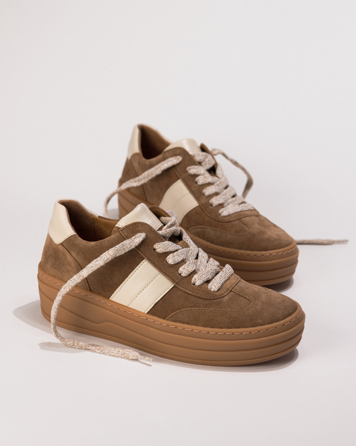 Gabor Chunky Platform Sneaker 73.350.13 in Lion Suede – Women’s Retro Sneaker