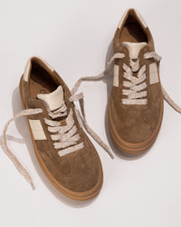 Gabor Chunky Platform Sneaker 73.350.13 in Lion Suede – Women’s Retro Sneaker