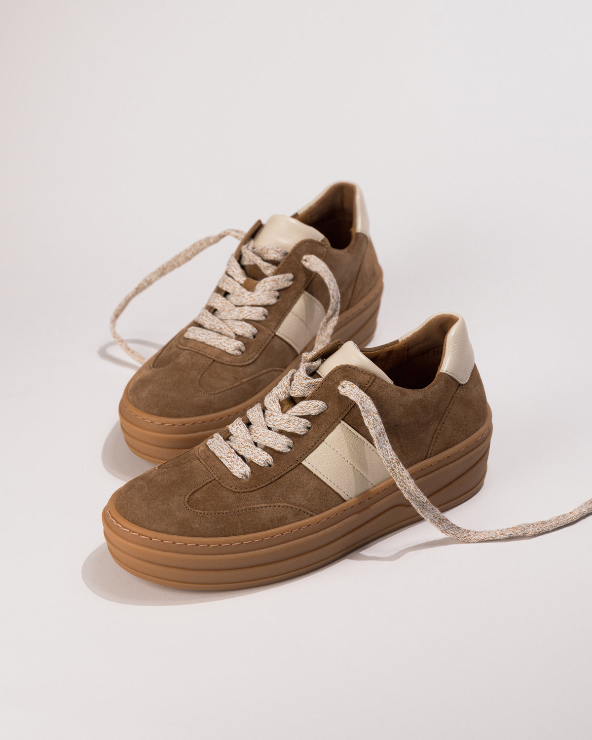 Gabor Chunky Platform Sneaker 73.350.13 in Lion Suede – Women’s Retro Sneaker