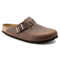 Side detail of the casual and comfy Birkenstock Boston Clog in Habana Oiled Leather a Unisex slip-on clog with an adjustable strap for the perfect fit.