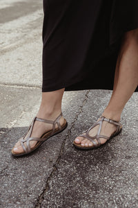 Women's Naot Dorith Sandal in Silver Leather