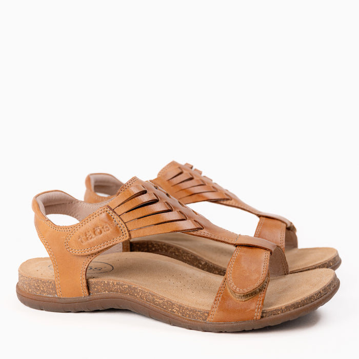 Women's Taos Wonderful Comfort Sandal in Caramel Leather