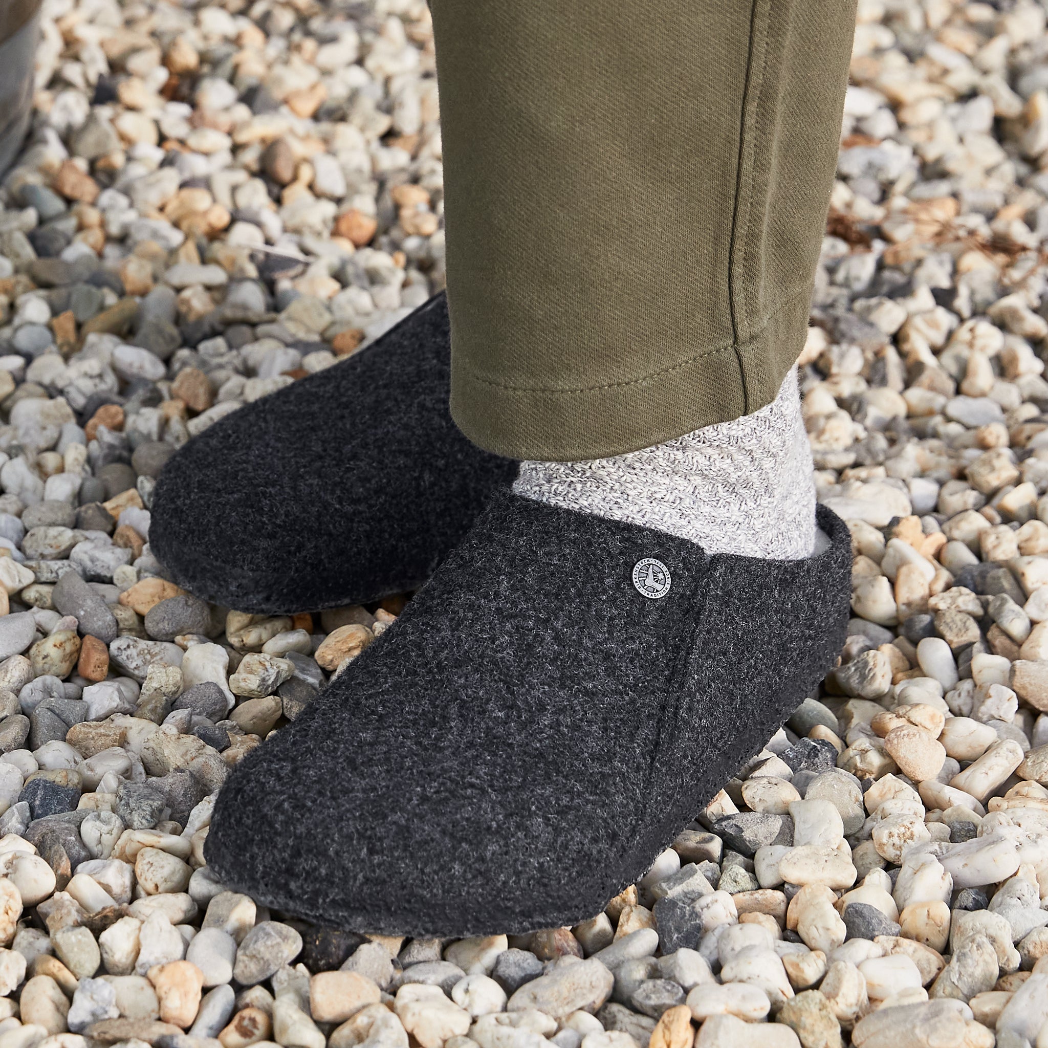 BIRKENSTOCK ZERMATT WOOL SLIP-ON HOUSESHOE IN ANTHRACITE