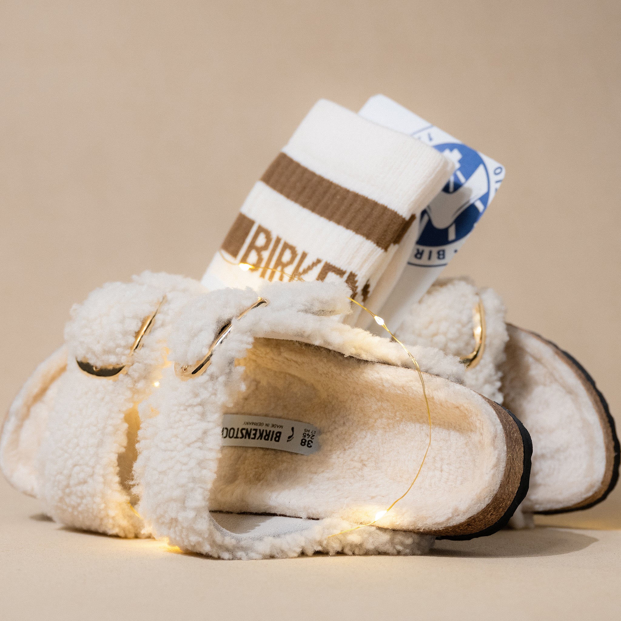 COZY BIRKENSTOCK ARIZONA BIG BUCKLE TEDDY SHEARLING EGGSHELL TAN