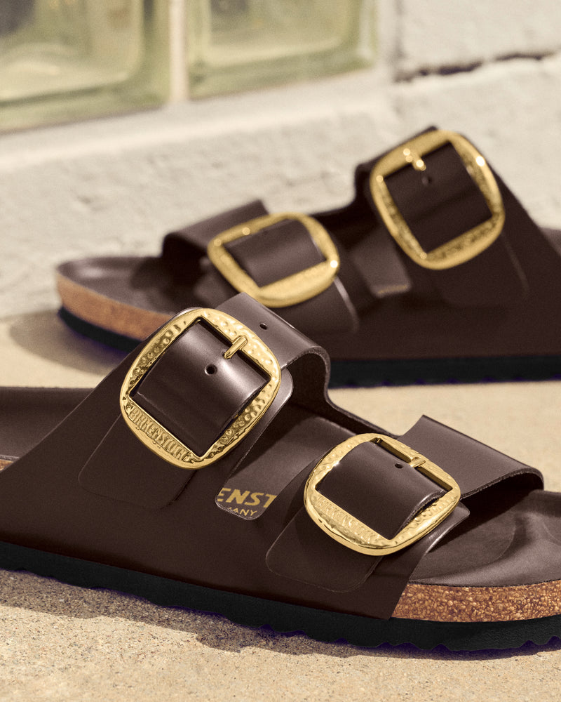 Women's Birkenstock Arizona Hammered Big Buckle – High-Shine Espresso Patent Leather