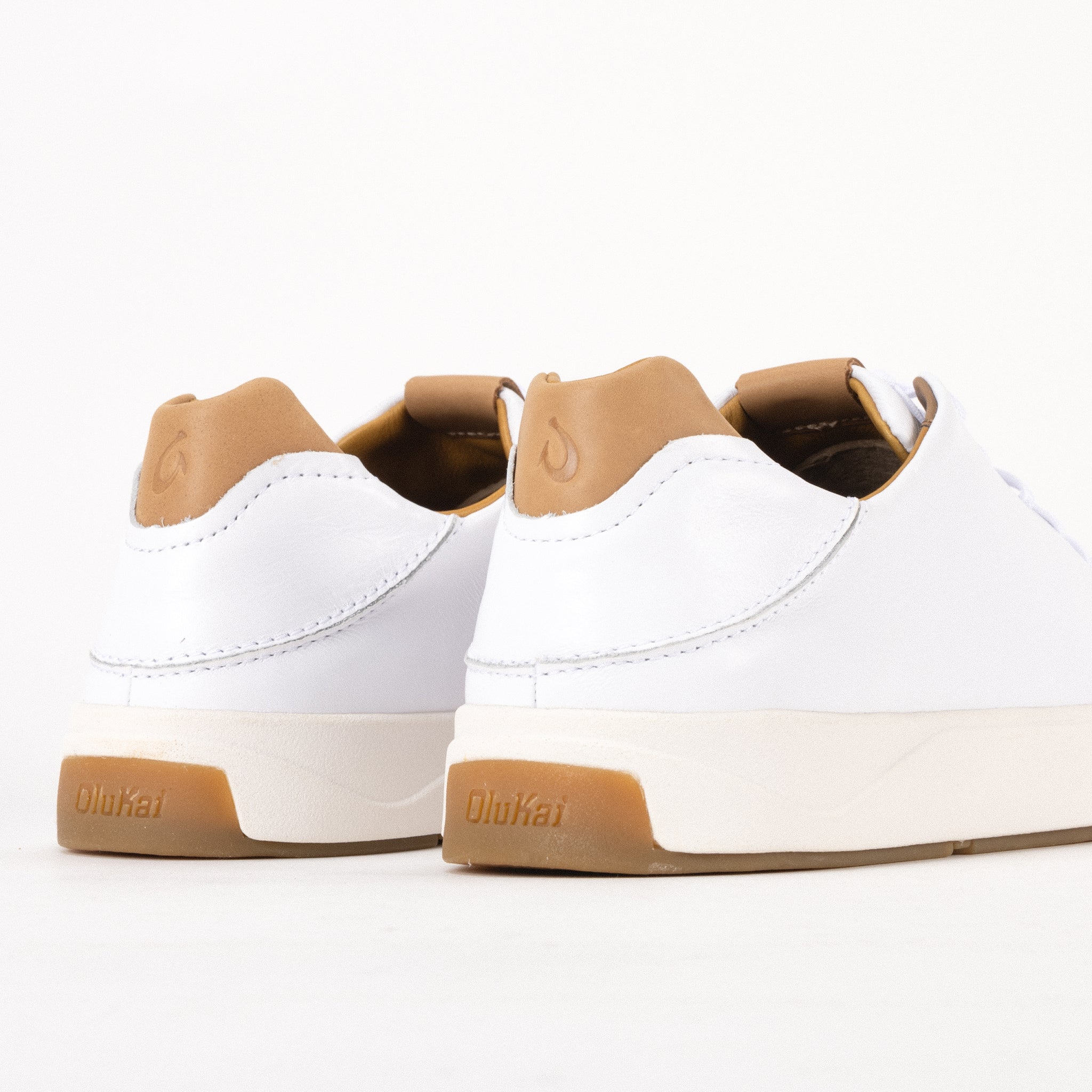 MEN'S OLUKAI LAE'AHI LI 'ILI - WHITE - LEATHER – Plaza Shoe Store