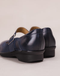 Dansko Collette Mary Jane – Women's Navy Burnished Nubuck Leather Arch Support Shoe