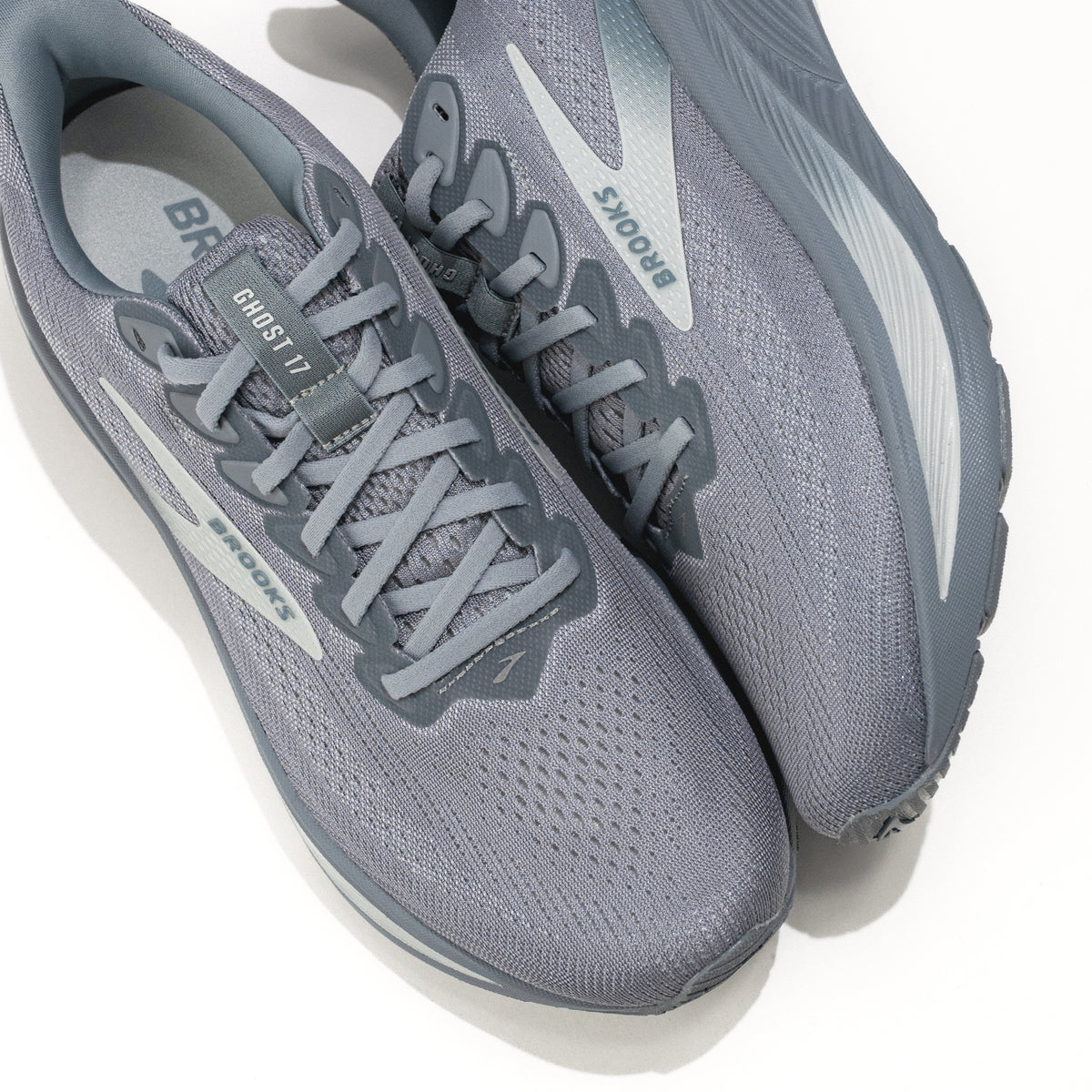 Men’s Brooks Ghost 17 Road Running Shoe in Primer Gray/Oyster Mushroom