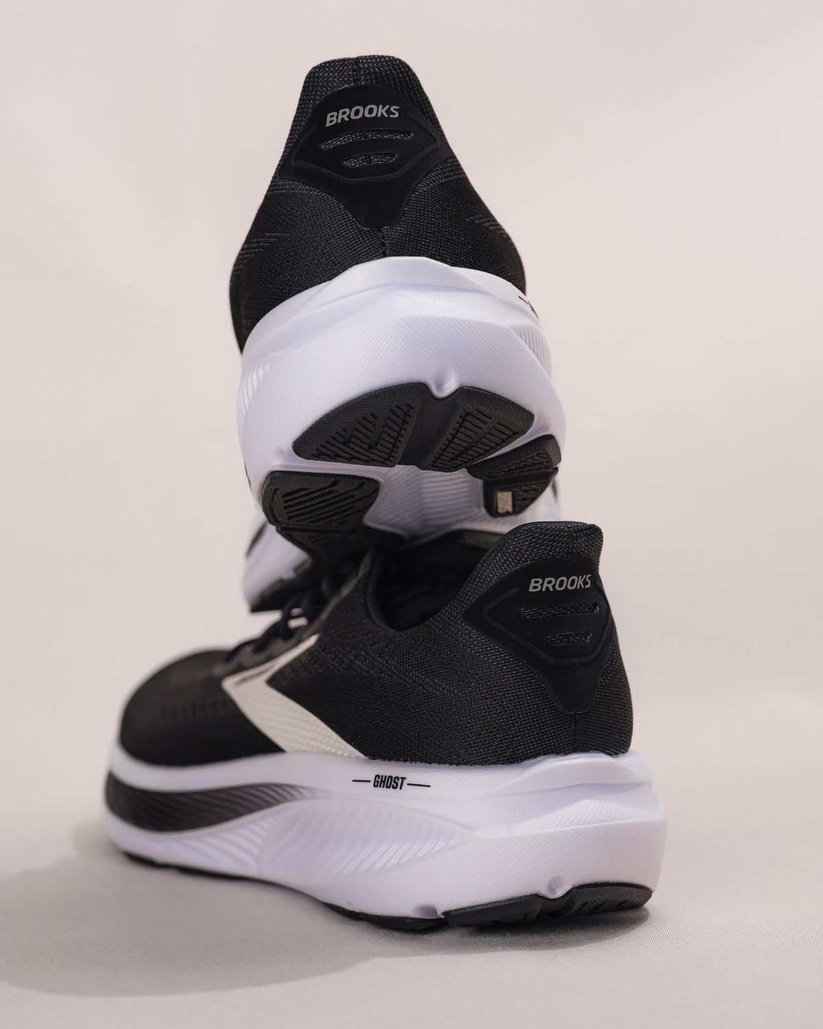 Men’s Brooks Ghost 17 Road Running Shoe in Black/White