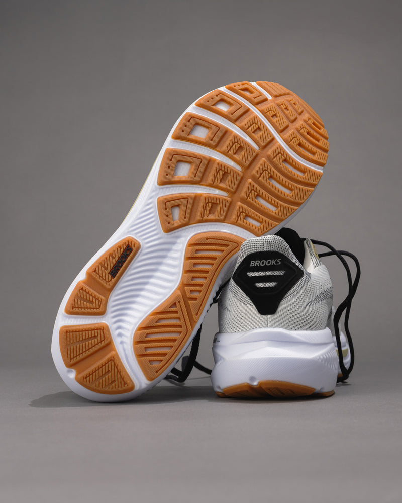 Men’s Brooks Ghost 17 – White/Tea/Black Neutral Daily Trainer with Extra Cushion