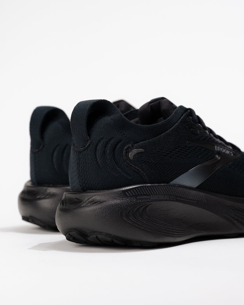 Brooks Adrenaline GTS 25 Black men’s running shoes from heel-to-toe angle – soft ride and modern support system