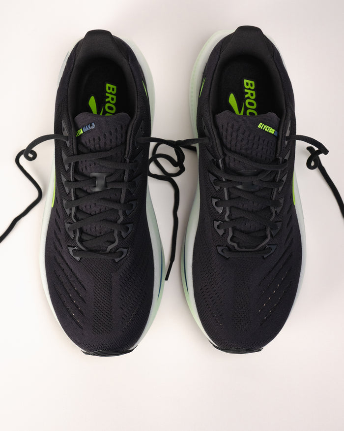 Top view of Brooks Glycerin Max 2 men’s sneaker showing laces and breathable construction