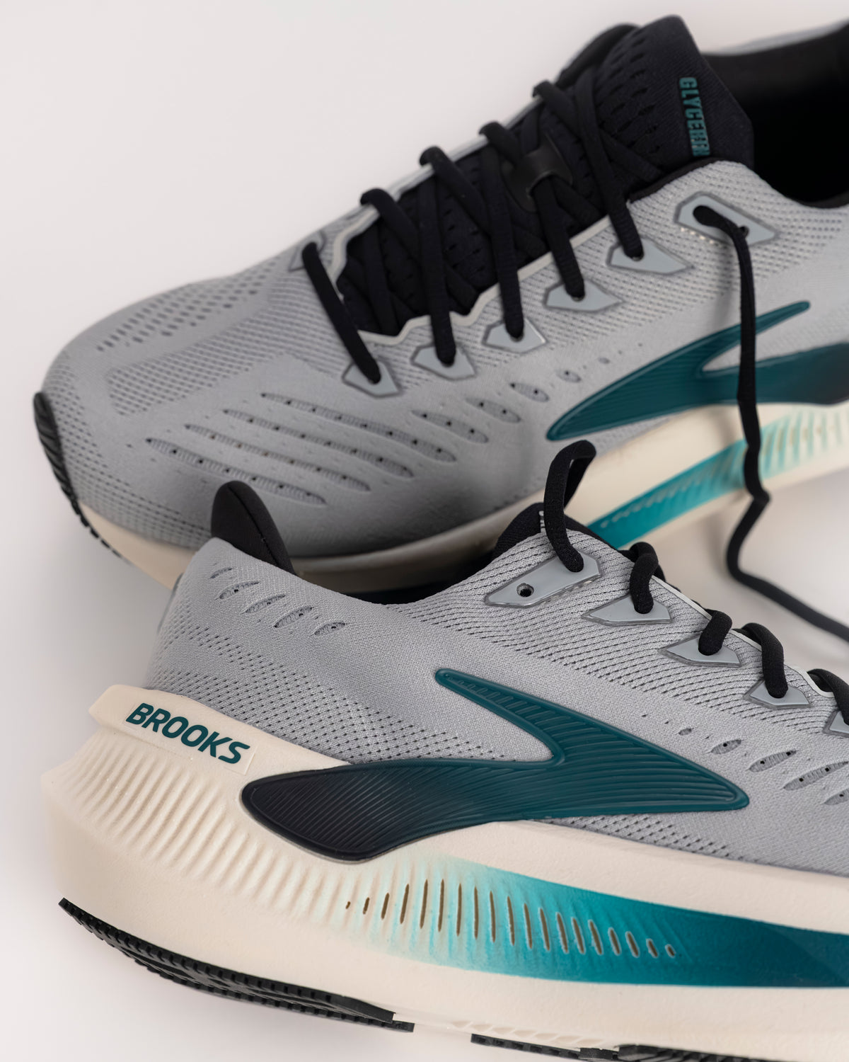 110479, Men's Glycerin Max 2 Cushioned Running Shoe in Mist/Atlantic Deep/Coconut. Gray colorway with dark teal and black accents.