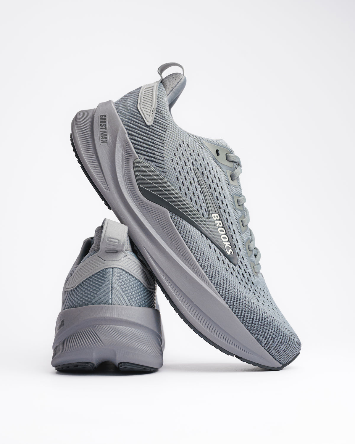M-GHOST MAX 4 - GREY/EBONY - MESH