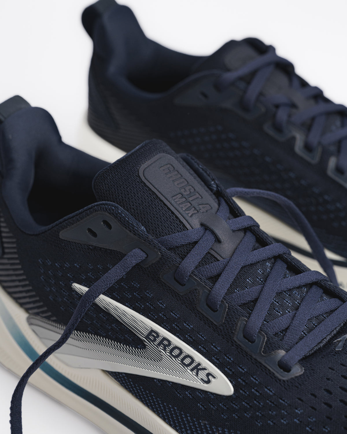 Men's Brooks Ghost Max 4 Running Shoe – High-Stack Cushioning with Broad Base Stability in Navy / Biscuit