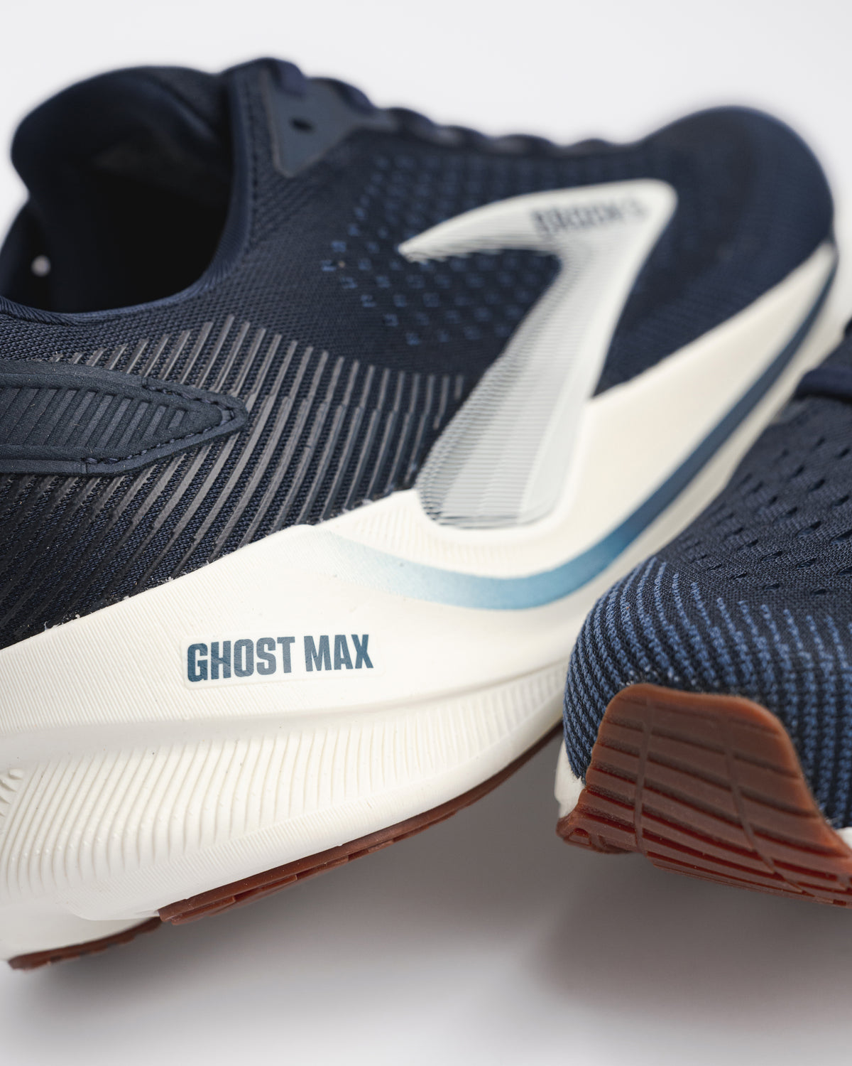 Men's Brooks Ghost Max 4 Running Shoe – High-Stack Cushioning with Broad Base Stability in Navy / Biscuit