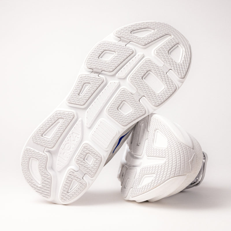 Outsole detail highlighting the Durabrasion rubber of Men's HOKA Bondi 9